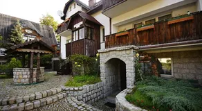 Villa Mariano Michałowice - Image 2