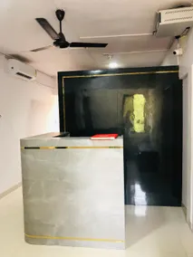 EVEREST STAYS ROOMS AND DORMITORY - Image 4