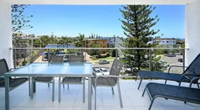 Stylish Tasteful Maroochy Escape - Image 5