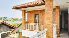 Urbanview DeJati House Jatikramat Bekasi - Image 4