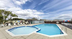 13 West Drive - Image 3