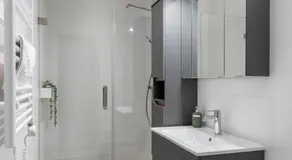 Quiet Ķīpsala Apartments - FREE PARKING & BICYCLES - Image 2