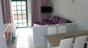 Moderno apartamento con vistas al mar - Image 2
