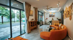 LA Homestay - Lá's House - Image 3
