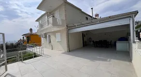 Stylish 3BR Duplex with Sea View in Kuşadası - Image 5