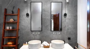 Antique Villa - Image 2