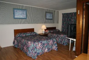 Cookes Motel - Image 5