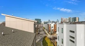 Downtown w Rooftop Deck 4 Bedrooms 3 Baths - Image 4