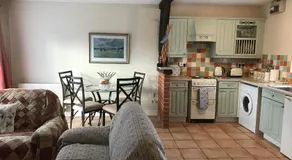 Meal House - Image 4