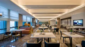 Atour Hotel Zhuhai Doumen - Image 2