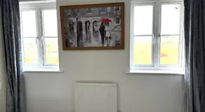 Rose home - Image 2