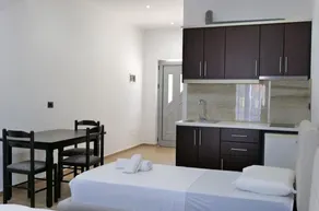 Lux Apartments - Image 5