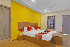 Hotel O Lavish Stay - Image 2