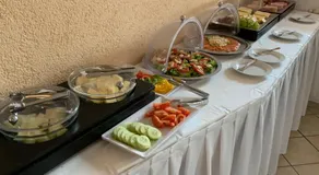 Charmant appartement de vacances convivial et familial avec barbecue, terrasse et jardin | Vue jardin | Adapté au travail à distance - Image 3