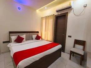 RROOMS R K International - Near Charbagh Station - Image 2
