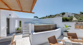 Calma Boutique Hotel - Image 3