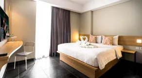 Maple Hotel Grogol - Image 2