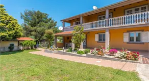 1 Bedroom Stunning Home In Sveti Filip I Jakov - Image 4
