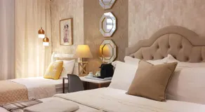 Live House Boutique - Image 5