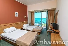 Hotel Ambassador - Free Parking - Image 2