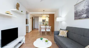Splendido appartamento totalmente attrezzato con terrazza e piscina riscaldata - Image 2