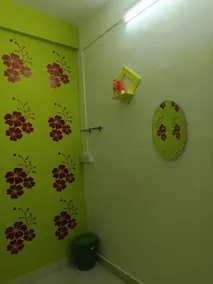 Swami Inn Lodging - Image 5