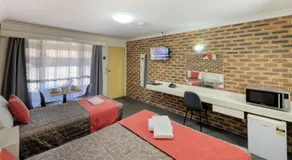 Top of the Town Motel - Image 2