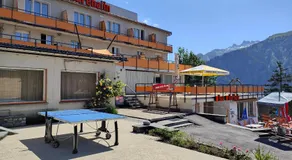 Adrenalin Backpackers Hotel - Image 4