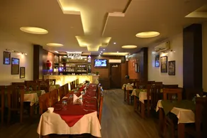 HOTEL MONAL - Image 2