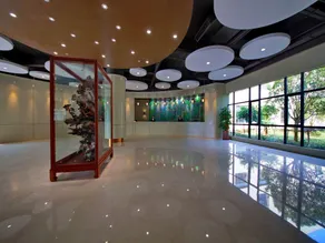 Shanghai Linzhen Hotel Pudong - Image 2