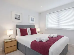 Roomspace Serviced Apartments - The Courtyard - Image 5