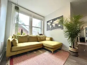 Cute Neighborhood Rainbow Apt - Image 5