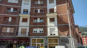 De la Cuenca Mieres II con parking Privado - Image 5