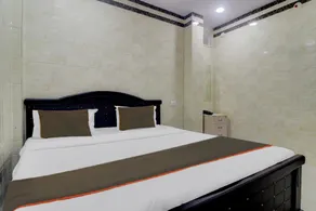 Hotel O New Hotel Aroma Classic - Image 2