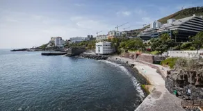 Oceanside Terrace Apartment by Holiday Rental Madeira - Image 5