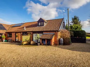 Cottage in Norfolk near River Yare - Image 5
