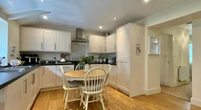 Culver Bungalows - Image 3