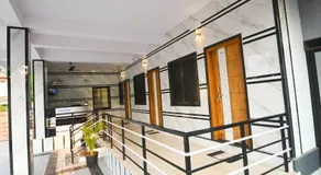 CR7 Stay Rooms & Homestay - Image 3