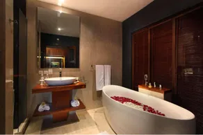 Beautiful 5 BR Pool Villa DH55 - Image 2