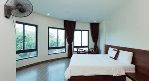 X9 Hotel - Image 2