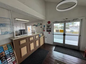 New Budget Inn - Image 4