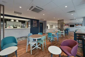 Travelodge Southampton Central - Image 5