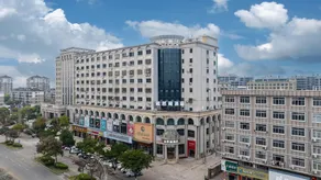Taizhou Chaoran Pavilion Hotel - Image 2