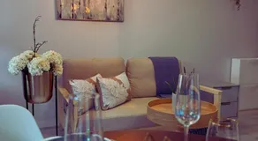Stylish Double Room Park Royal with off-site Gym Access to Showers - Image 3
