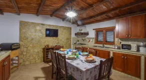 Beautiful Home In Motta San Giovanni With Wifi - Image 5
