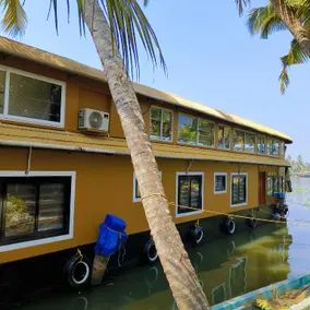 Vinayak House Boats - Image 4