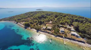 Charming house with sea view in Potirna, garden - Image 3