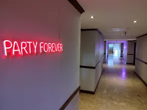 Kuta One Party Hotel - Image 2