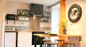 Superbe Appartement cosy et moderne entre le port et le centre NETFLIX et WiFi - Image 2
