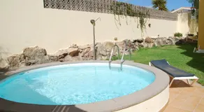 Deluxe Apartment. 50 meters Beach - Image 4